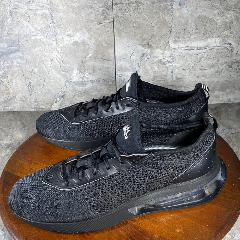 Nike Air Max Flyknit Racer Men’s Size 13 Black Athletic Shoes